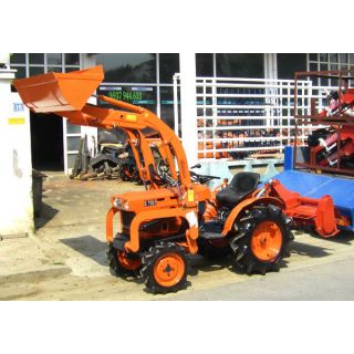 Tractor Kubota B7001 4wd with front loader