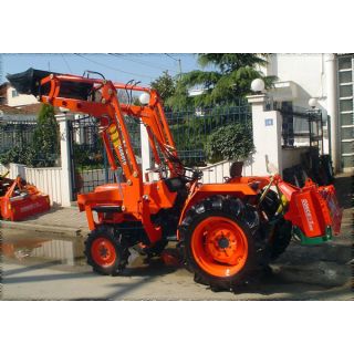 Tractor KUBOTA L2901DT with front loader