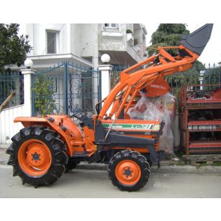 Tractor KUBOTA L1-32 4WD Sunshine with front loader