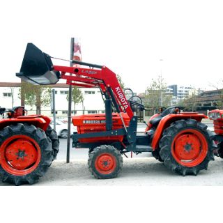 Tractor Kubota B1600DT with front loader Kubota