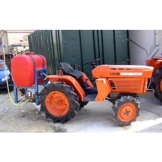 Tractor Kubota B1500 4wd with sprinkler